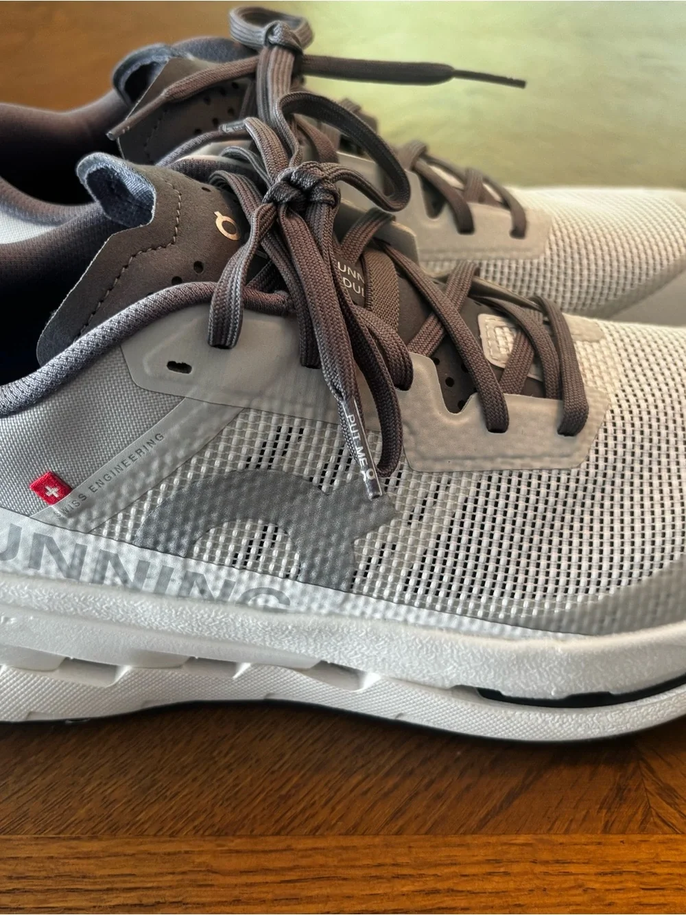 On Running Women’s Cloudultra 3 in glacier/white size US9